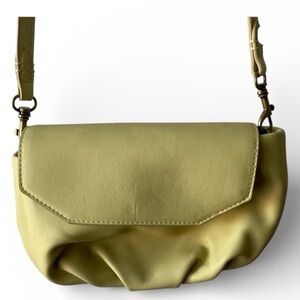 Universal Thread Mustard Crossbody Bag